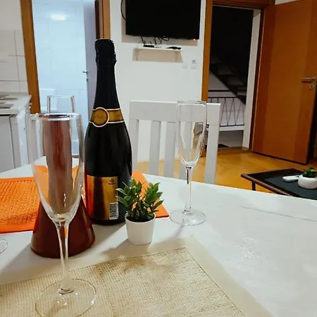 Mir A2 Apartment